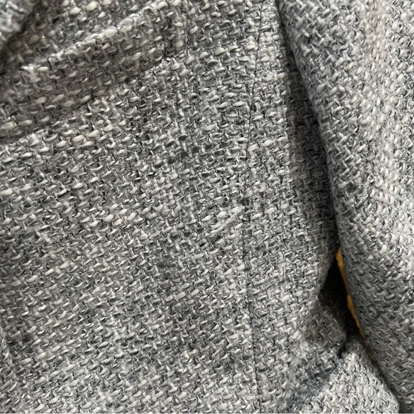 Talbots Women's Classic Gray Tweed Blazer - Picture 2 of 4